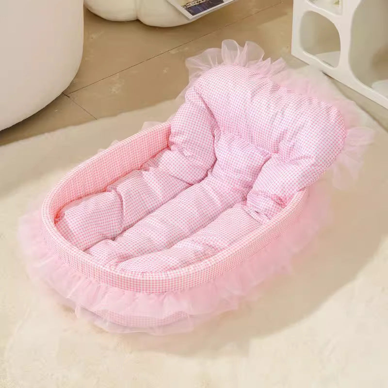 Cozy Macaron Four Seasons Dog Bed