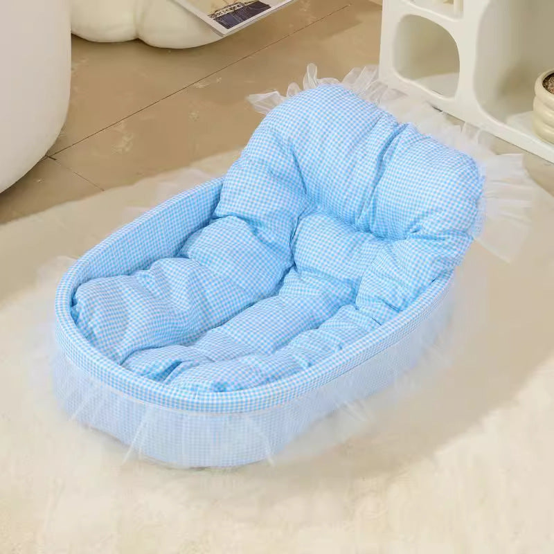 Cozy Macaron Four Seasons Dog Bed